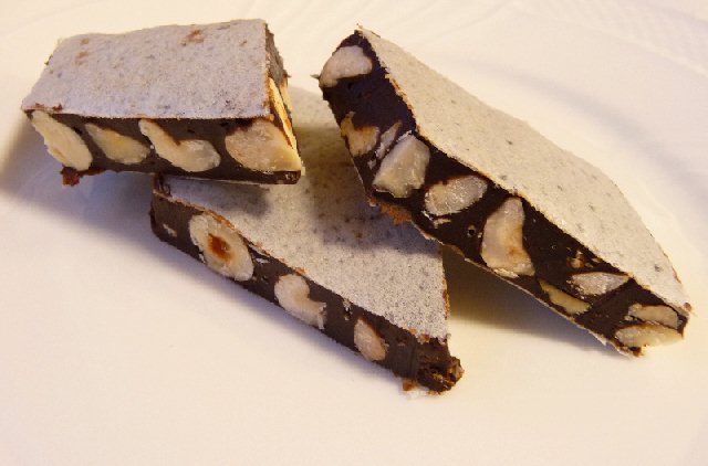 Torrone al cioccolato 2 G.jpg