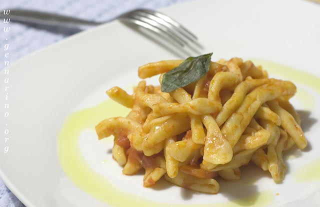 maccheroni_pomodoro copiap.jpg