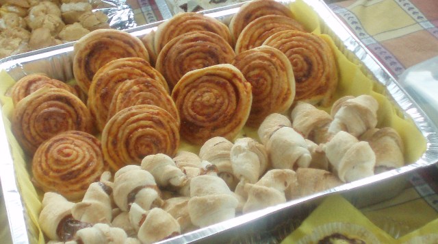 girandole mozzarella e mini croissant salati al crudo.JPG