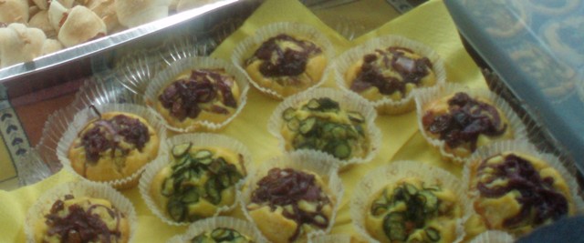 muffin cipolla e zucchine.JPG