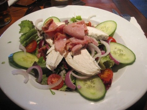Mixed salad with goat cheese and bacon.jpg