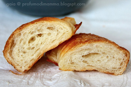 taglioCroissant.jpg