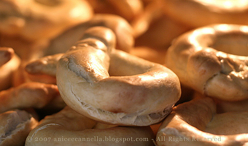 taralli di Pasqua con il gilep.jpg