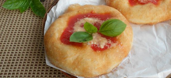 Pizze fritte, o "Montanare"