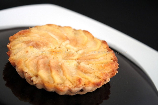 Tarte amandine aux poires di Hermé